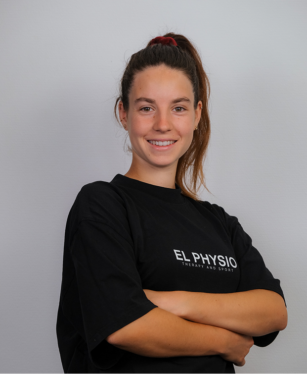Pia Riediger – Werkstudentin in der Physio Praxis Rosenheim EL Physio, Unterstützung bei Training und Therapie